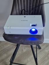 Sony VPL-EX225 LCD Projector