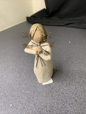 2004 Willow Tree Friendship Figurine by Susan Lordi Girl with flowers VGC