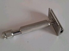 Executive Shaving Mild Stainless Steel Handle Safety Razor - Excellent Condition