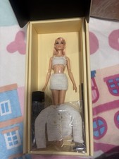 Defa Lucy doll collector