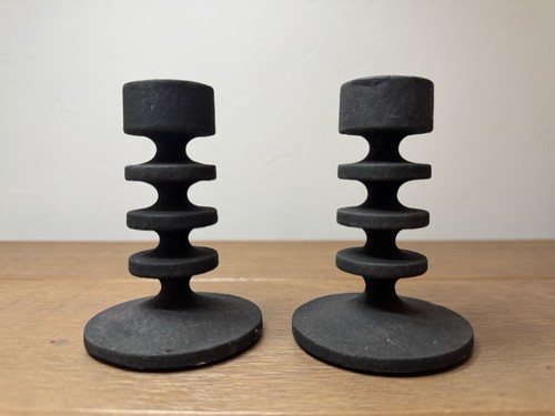 Cast iron candlesticks - , robert