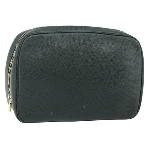 Louis vuitton taiga trousse - louis,