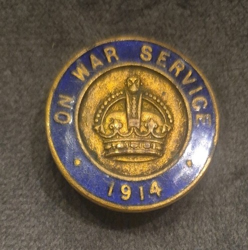1914 war service badge - 1914,