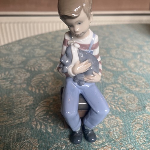 Nao lladro spain friend - a,