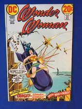 Wonder Woman #205 VFN (8.0) DC ( Vol 1 1973) Bondage cover (2)
