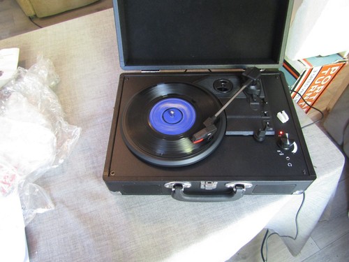 Portable black case turntable - portable,