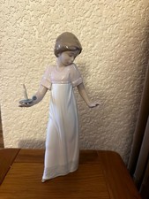 NAO LLADRO “To Light The