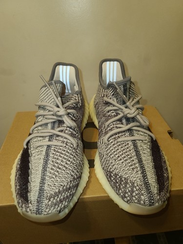 Size adidas yeezy boost - 9.5,