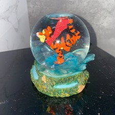 Disney Tigger Snow Globe Winnie the Pooh Ice Skating Glitter Dome Ornament