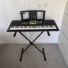 Yamaha YPT-220 Digital Keyboard Black *TESTED FULLY WORKING