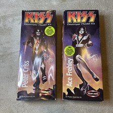 KISS Destroyer Model Kit Figures - Peter Cross sealed& Ace Frehley kit unopened