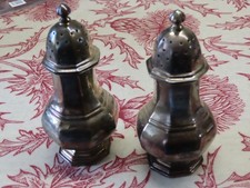 Pair of salt shakers, pepperettes, solid silver, Birmingham, 1912