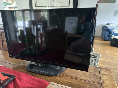 Black comes with - tv,