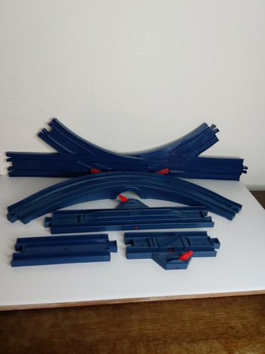 Vintage tomy train various - vintage,