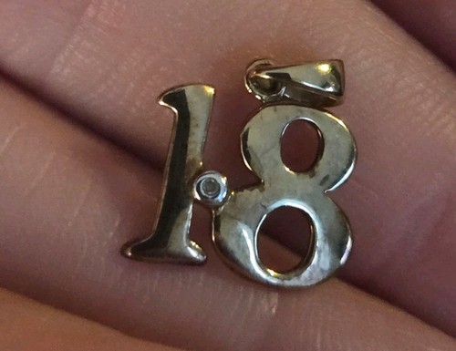 9ct gold and diamond - 9ct,