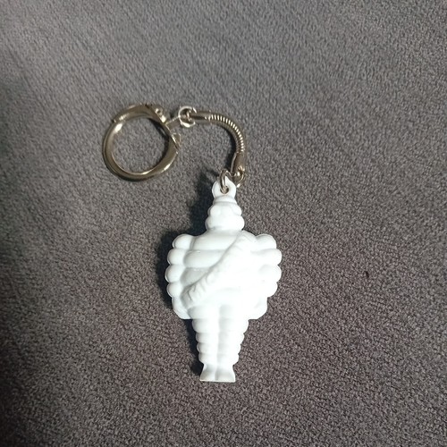 Michelin man plastic keyring - man,