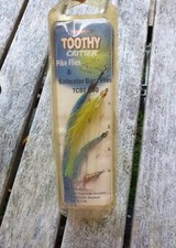 Master line Toothy Critter Pike Flies & Saltwater Bass Flies TCBF 100