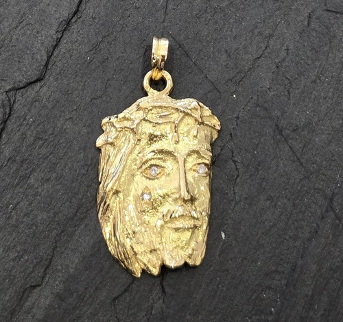 18ct gold jesus head - 18ct, pendant