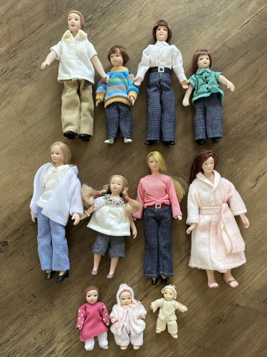 Dolls house porcelain figures - porcelain,