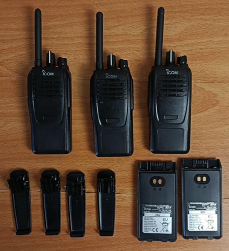 Two way radio icom - 3, x