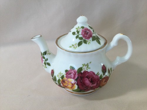 Miniature teapot pink - teapot, roses