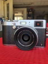 FUJIFILM X100T 5K SHUTTER COUNT ? Leather Case + UV + ACCESSORIES *NO RESERVE!*