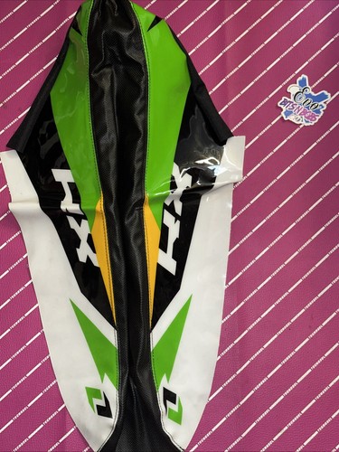 One industries seat cover - one,