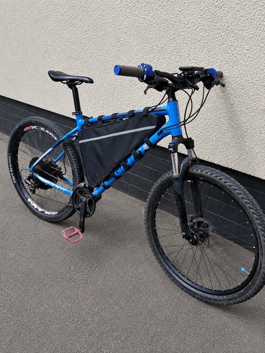 Giant hard tail - giant, 2000w