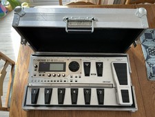 Boss GT-10 Multi-Effects Pedal Unit with Power Cord and Flight Case