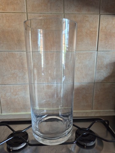 Large clear glass vase - large,