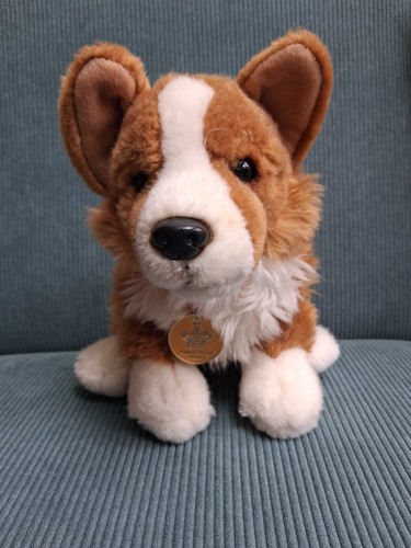 Buckingham palace corgi cuddly - buckingham,