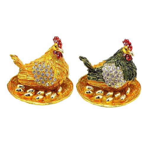 Hen hatching eggs - hen,