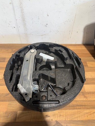 Audi wheel jack tool - tool, kit