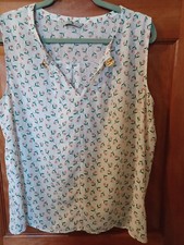 Ladies  pretty Floral Top