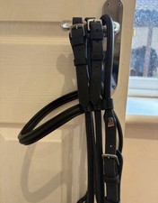 Vespucci Black Rolled Leather