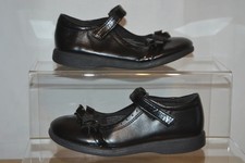 Walkright girls flat black