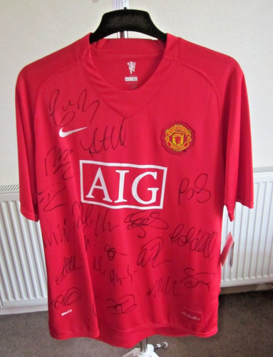Manchester united team signed - manchester,