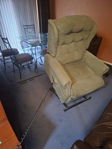 Electric recliner riser - electric, /riser