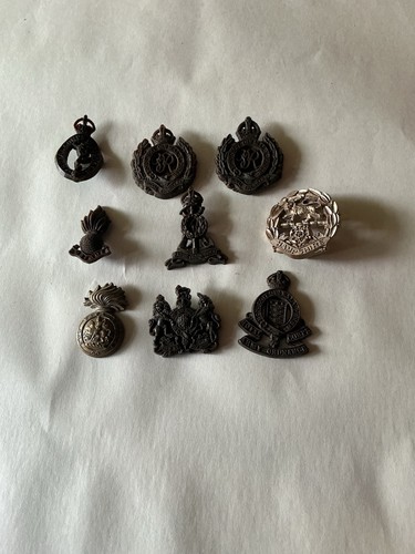 Ww2 british plastic - british, badges