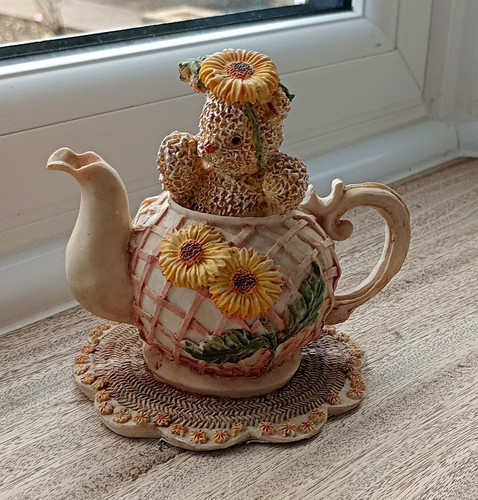 Ceramic novelty animal teapot - novelty,