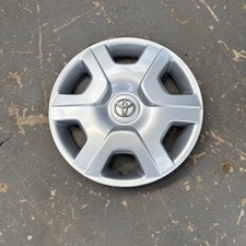 Toyota Hub Cap Please See Pictures For Sizes