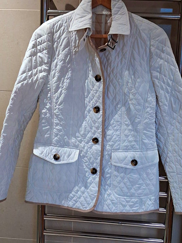 Basler white quilted button - white,