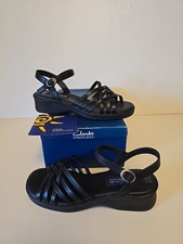 Black Clarks Springers Adjustable Leather Back Strap Sandals size 5  New 
