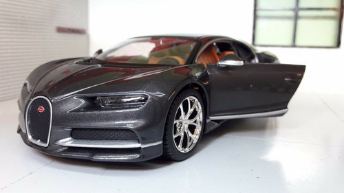 Bugatti chiron silver metallic - silver,