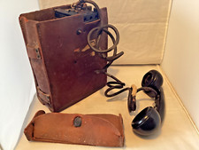 ORIGINAL  ARMY  SIGNAL CORPS EE-8-B  FIELD TELEPHONE IN LEATHER CASE