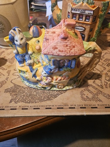 Rabbit couple shoe - shoe, house