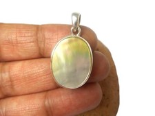 Oval Mother  of  PEARL