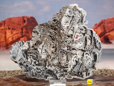 Skeletal sphalerite with - skeletal,