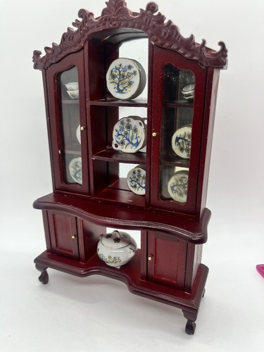 Dolls house furniture - furniture, mirrored