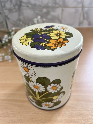 Vintage 70s storage - vintage, tin